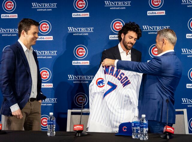 Cachorros y Swanson oficializan acuerdo por 177 millones