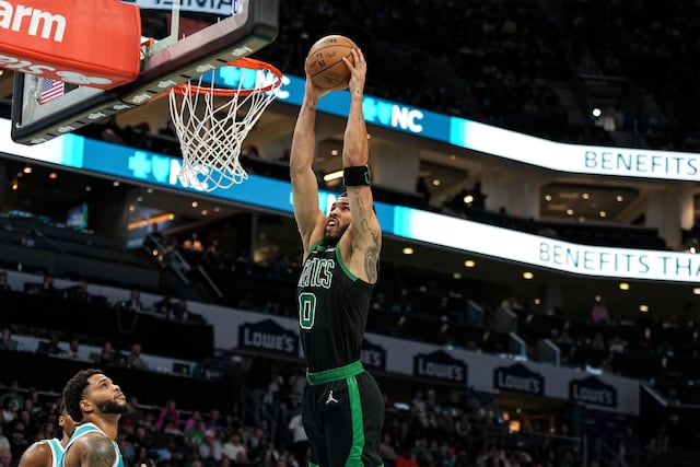 Celtics vencen a los Hornets 113-103