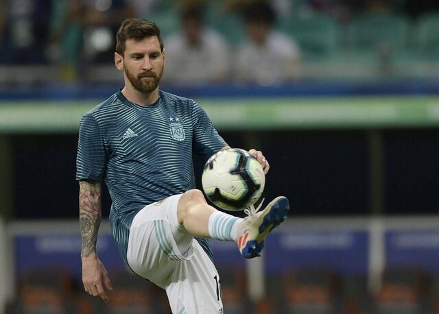 Leo Messi cumple 32 años y el mundo del fútbol lo felicita