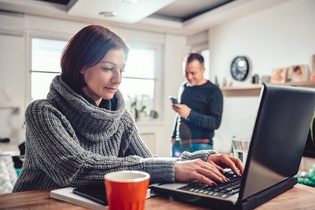 Coronavirus abre puerta a oportunidades de trabajo remoto y de e-learning