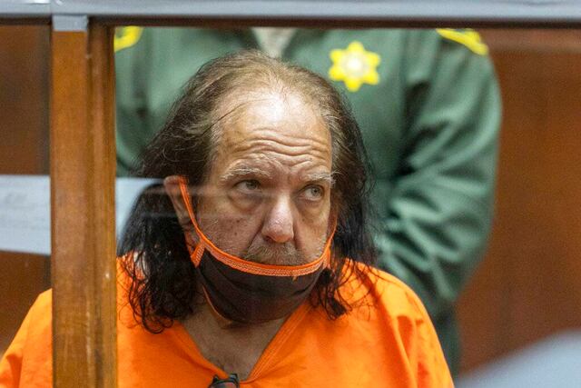 Actor porno Ron Jeremy enfrenta 20 nuevos cargos de abuso sexual