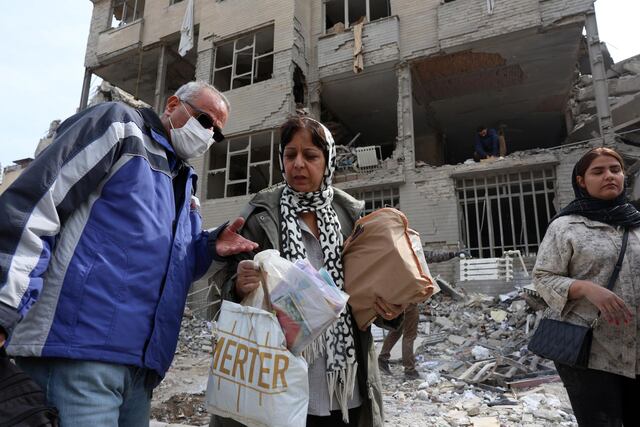 Vecina de Teherán relata el horror tras un bombardeo que destruyó su barrio