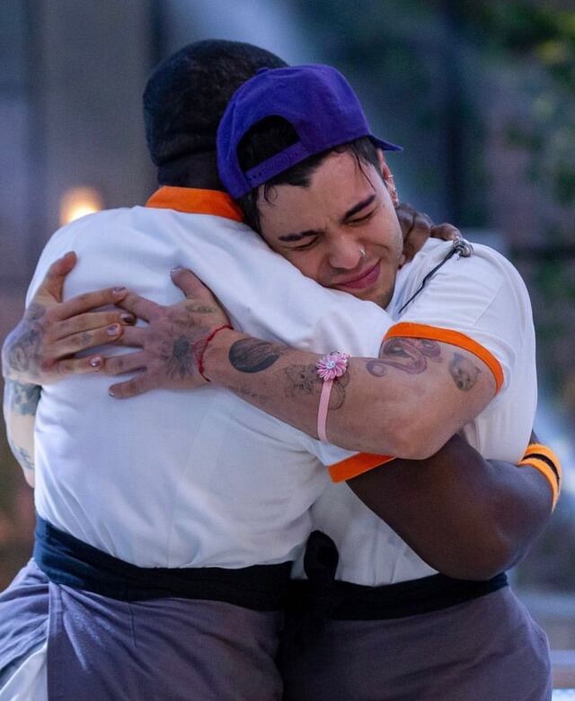 Despiden entre lágrimas al séptimo eliminado de “Top Chef VIP 2″