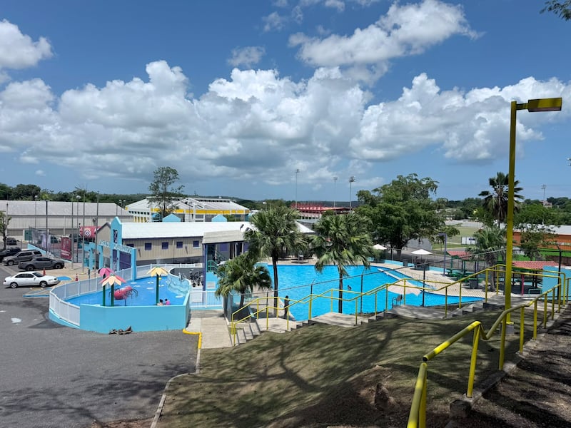 Piscinas y parque de chorritos en Hormigueros.