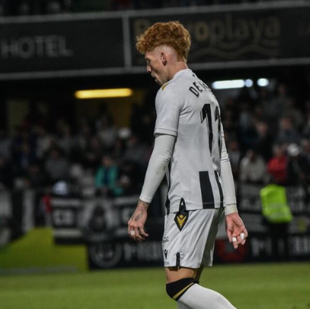 Jeremy De León hace su debut con el Real Madrid Castilla