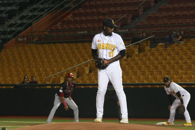 Indios y Gigantes buscarán tomar ventaja en la final de la pelota invernal