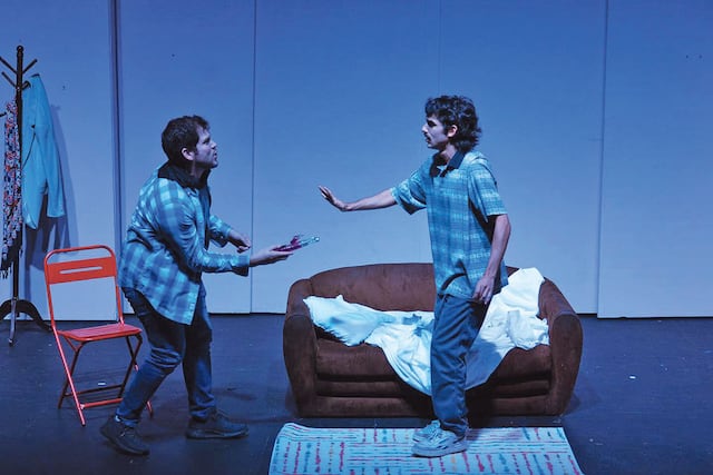 Cinco boricuas en la  escena de la comedia