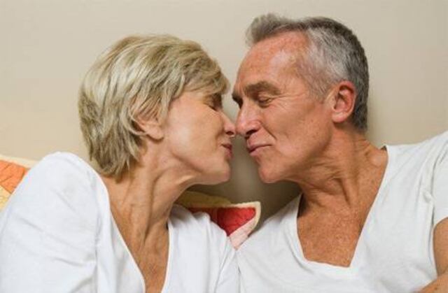 ¿Puedes enamorarte después de los 50?
