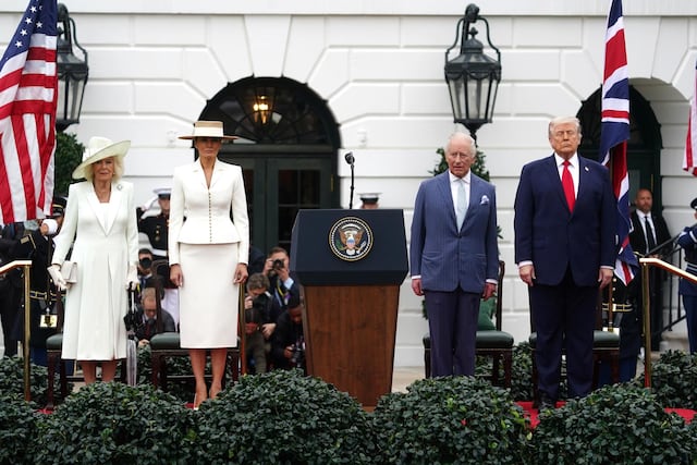 Trump recibe con honores a Carlos III en la Casa Blanca en plena tensión con Reino Unido