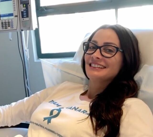Dayanara recibe su tratamiento #12 contra el cáncer de piel