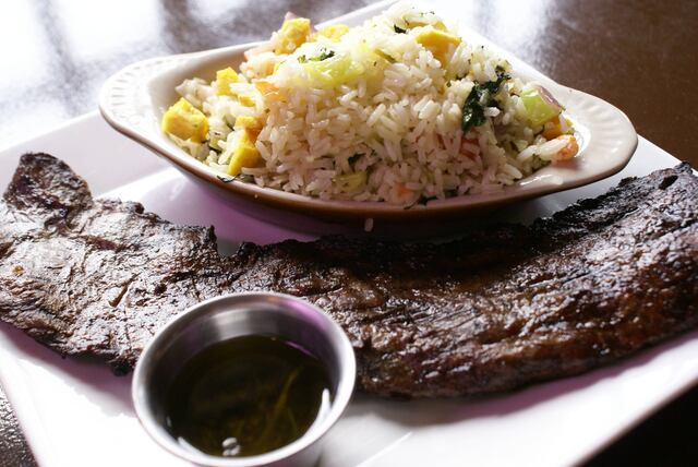 El Tenedor, delicioso steak house en Juncos con mucha historia