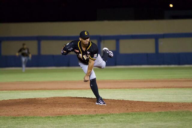 Carolina empata la serie final de la pelota invernal contra Mayagüez