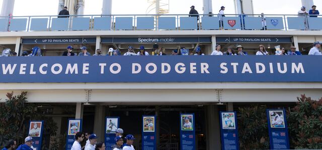 Entradas para juego inaugural de los Dodgers alcanzan precios récord