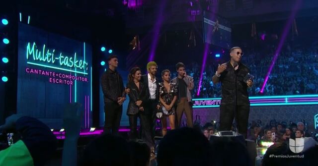 Daddy Yankee pide la renuncia del gobernador en Premios Juventud