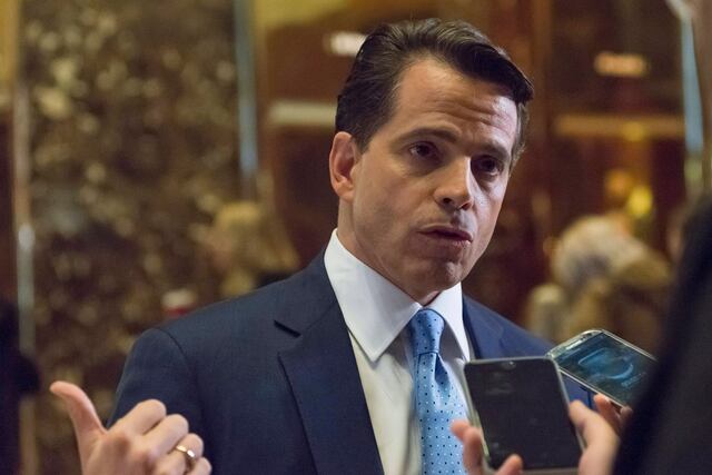 Scaramucci busca construir una relación más fuerte con el Partido Republicano