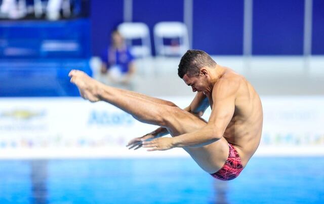 Clavadista boricua Rafael Quintero pasa a final de trampolín