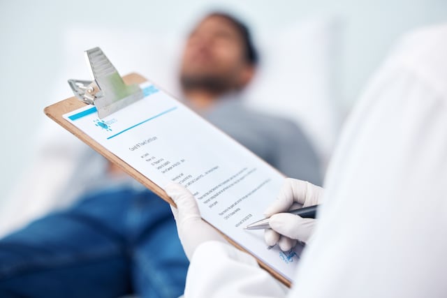 Más vulnerables los hombres jóvenes a cáncer testicular, apuntan datos del Registro Central de Cáncer