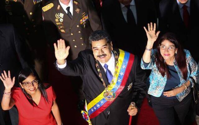 Maduro, dispuesto a convertirse en "dictador" para lograr la paz económica