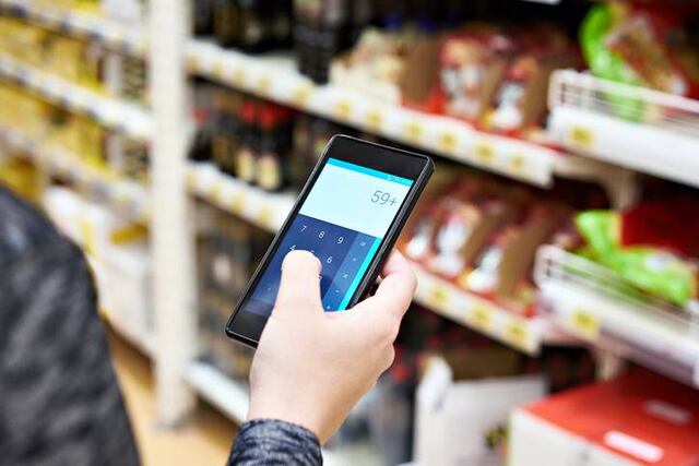 Presidente de la Reserva Federal reconoce impacto de la inflación en consumidores