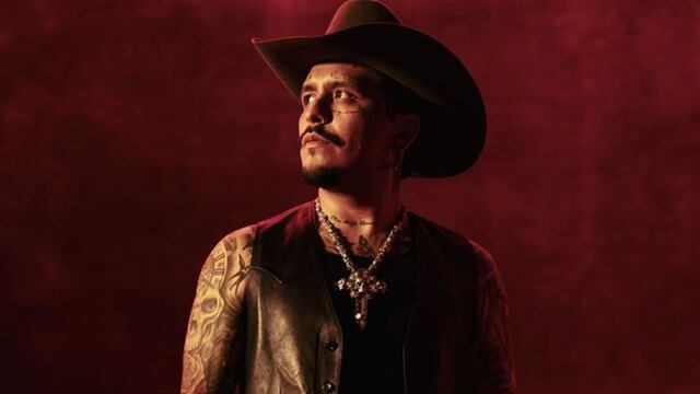 Christian Nodal abre segunda función en el Choliseo