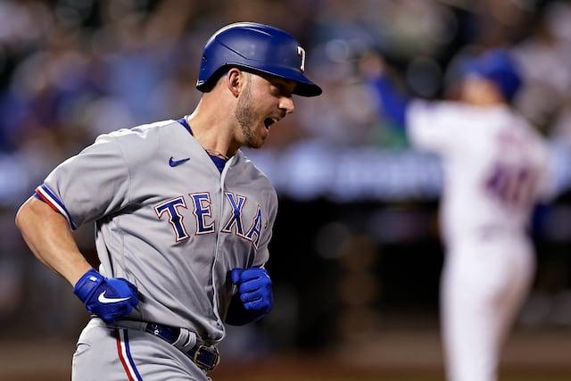 Béisbol: Rangers derrotan 2-1 a Mets