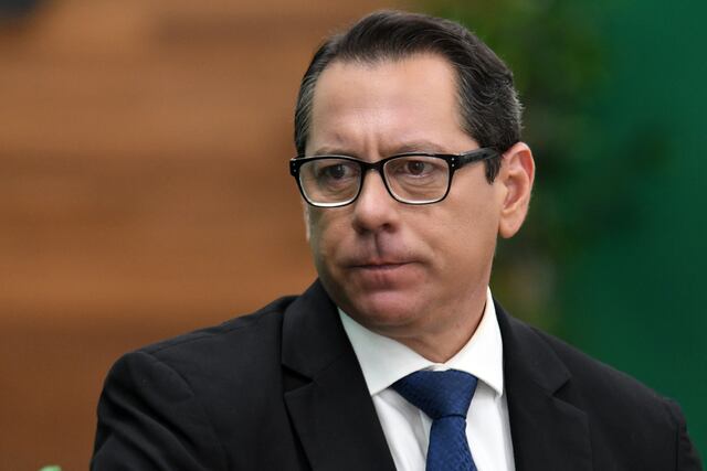 Juan Dalmau pone pausa a su campaña tras hospitalización de su esposa