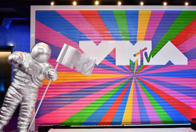 Regresan los Premios MTV con Karol G, Shakira y Taylor Swift