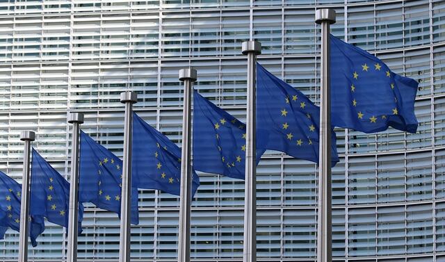 Gobiernos europeos celebran acuerdo arancelario entre Unión Europea y Estados Unidos