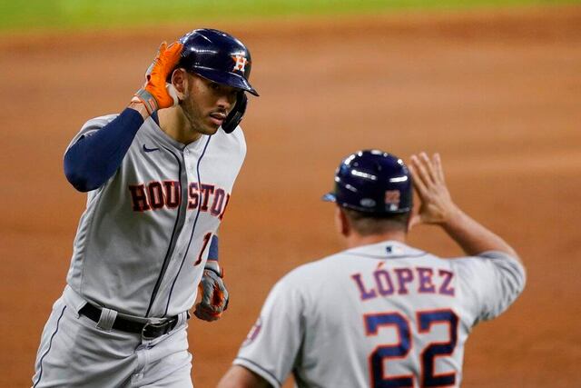 Jonrones de Álvarez y Correa dan victoria a Astros