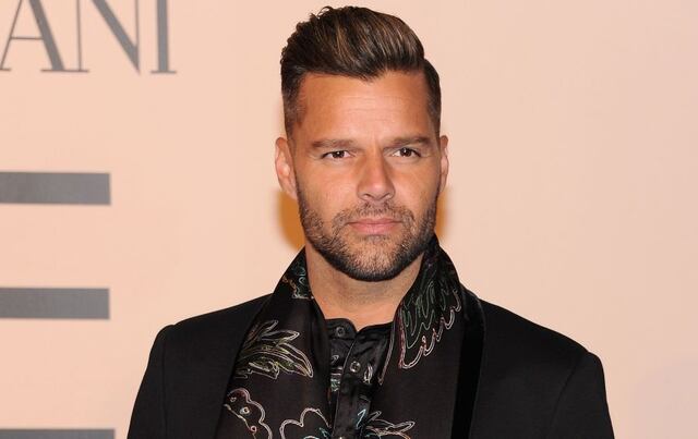 Ricky Martin enciende el internet tras publicar video en ropa interior