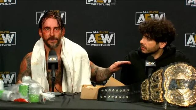 La mordida, el llanto y la puerta: Un domingo con CM Punk en AEW