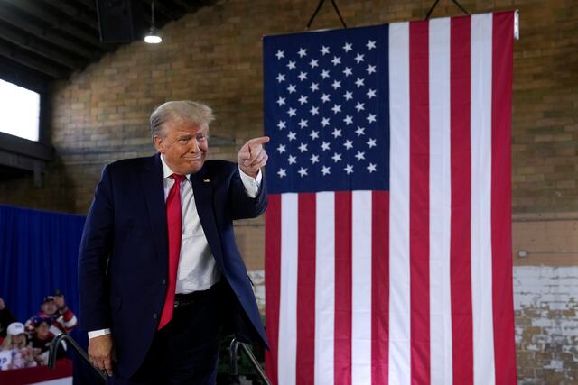 Trump critica negociación de Biden con Irán tras ataque de Hamas a Israel
