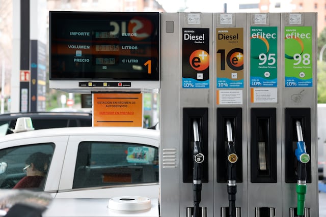 Precios del petróleo brent y gas natural suben nuevamente tras comenzar la sesión con descensos