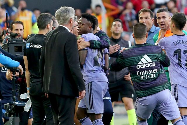 El racismo vuelve a estremecer el fútbol español