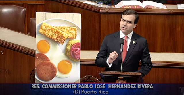 Comisionado residente denuncia traición del gobierno a inmigrantes en Puerto Rico