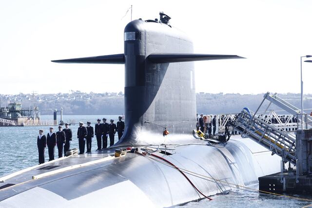Macron aumenta el arsenal nuclear francés frente a un mundo “peligroso e inestable”