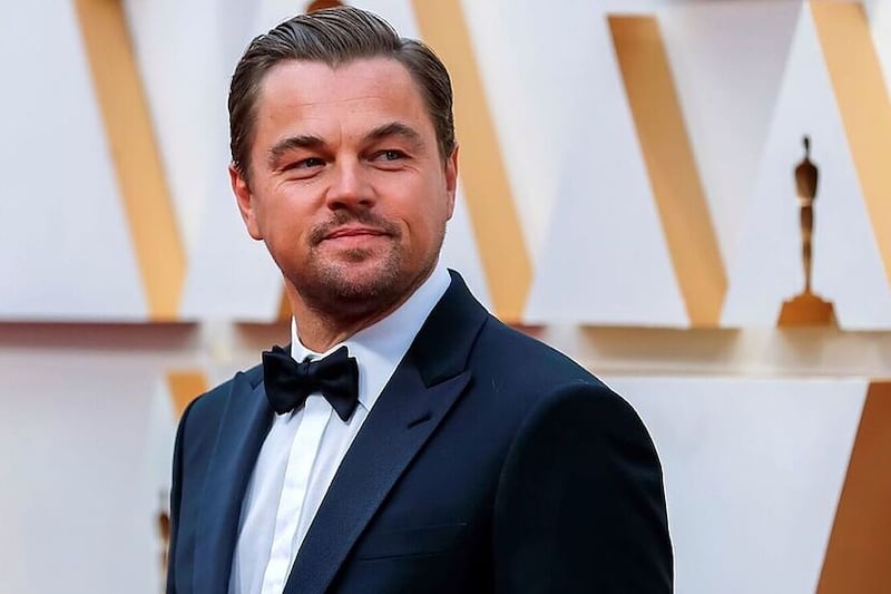 Actor estaunidense, ganador de varios premios y muy recordado por su papel protagónico fue en la película de el Titanic.
