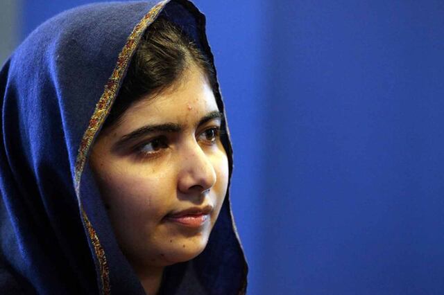 Malala vuelve al lugar al que juraron matarla si regresaba