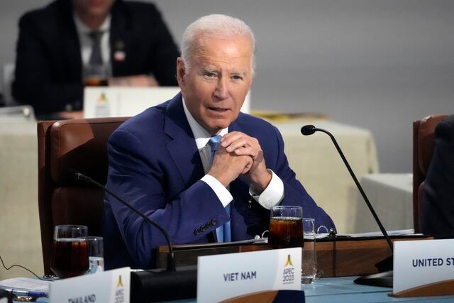 Joe Biden firma iniciativa temporal de gastos que evita un cierre del gobierno de Estados Unidos