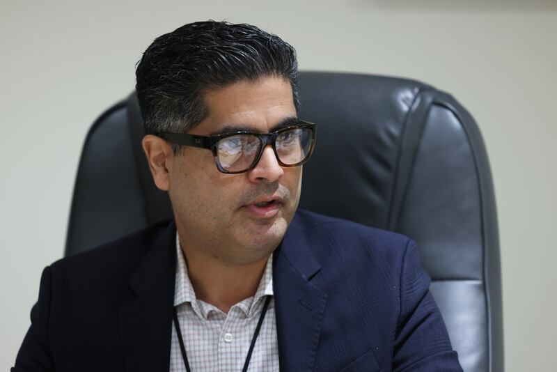 16 de enero de 2025. San Juan, PR. Entrevista con el director ejecutivo de la Oficina de Ética Gubernamental sobre cambios al diseño del portal de la agencia. En la foto Norberto Cruz Córdova, Director Auxiliar del Área de Sistemas de Información de la Oficina de Ética Gubernamental de Puerto Rico. (Foto por Brandon Cruz González / Centro de Periodismo Investigativo)