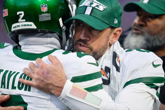 Aaron Rodgers de los Jets dice que necesita un descanso mental