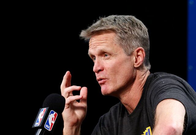 Kerr confirma que seguirá con los Warriors y buscan asegurar a Curry