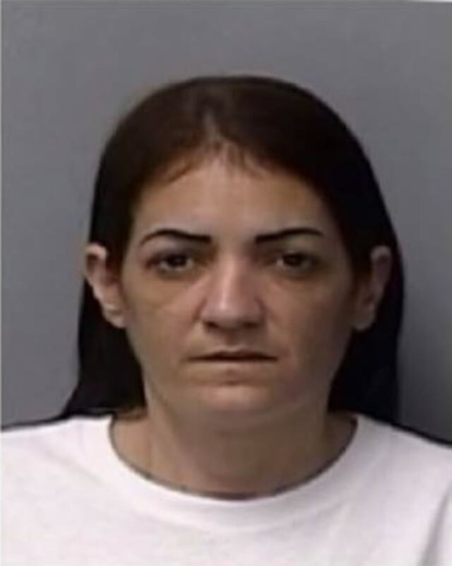 Juez rechaza disolver jurado en caso contra Elvia Cabrera por asesinato de Gabriela Nicole