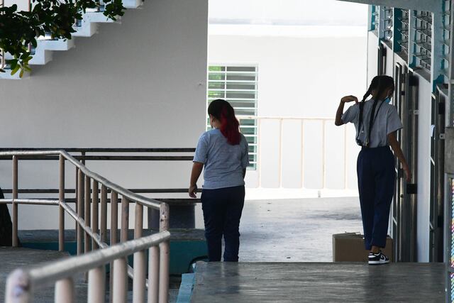 Médico afirma que hospitales han recibido varios casos de estudiantes afectados por el calor extremo