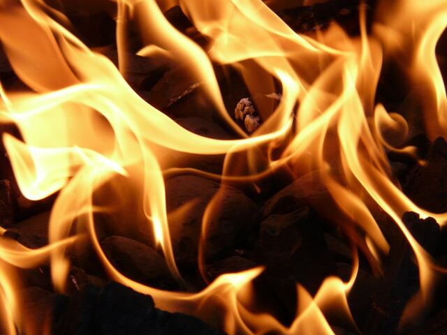 Incendio en centro comercial de Pakistán deja 10 muertos y 22 heridos