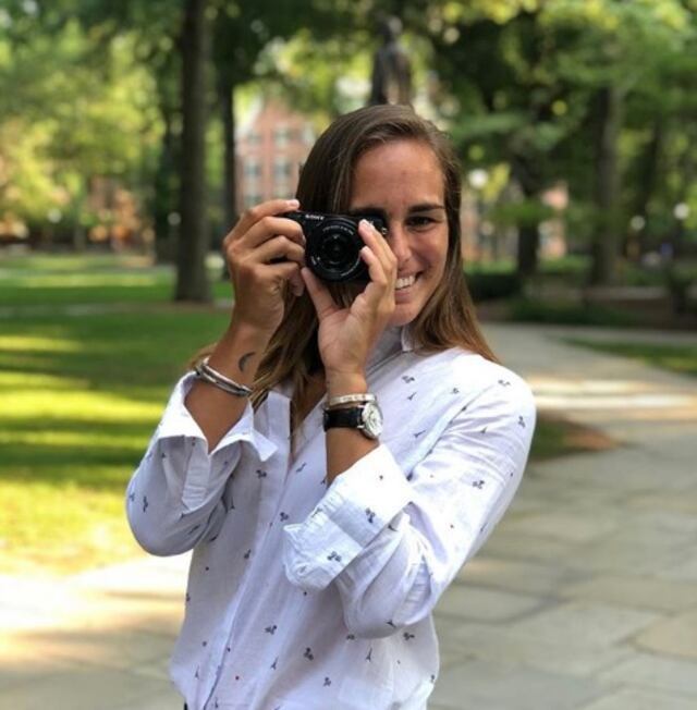 Mónica Puig llega a la isla a pasar vacaciones