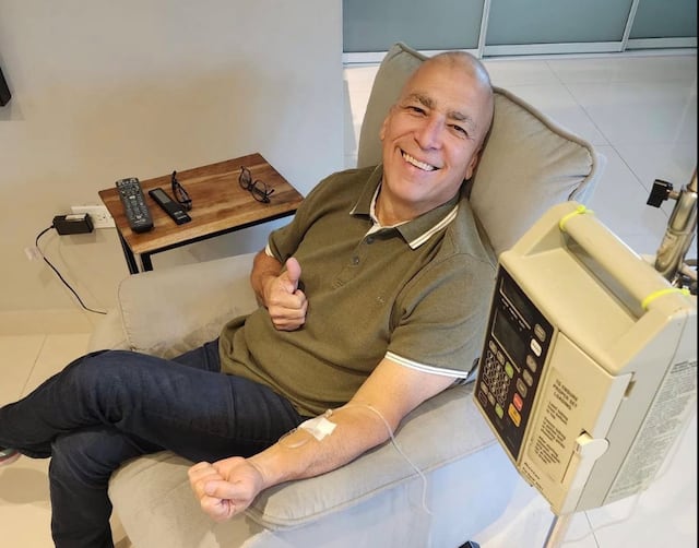 Ferdinand Pérez comparte foto mientras recibe tratamiento contra el cáncer