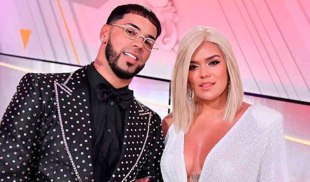 Anuel AA y su comprometedora fotografía con una muñeca inflable