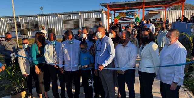 Colapsó por el terremoto: Gobernador Pierluisi inaugura escuela modular en Guánica