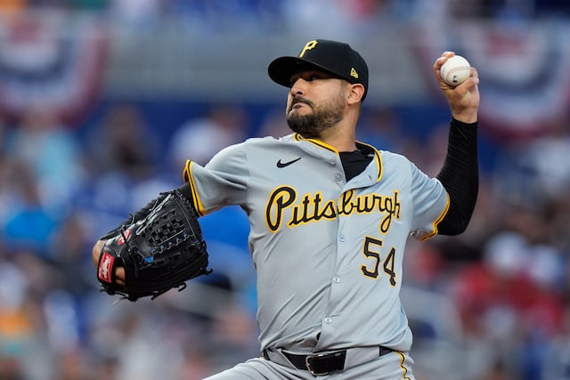 Piratas derrotan 7-2 a Marlins